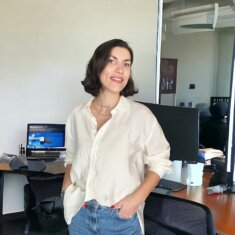 Σεμίνα Μπιμπούδη daskaloi.gr καθηγητρια δασκαλα γαλλικων